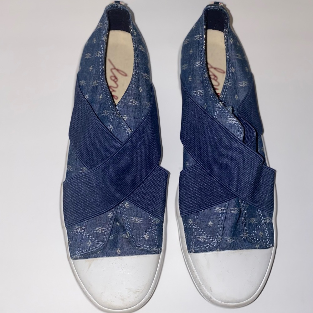Ellen Degeneres sneakers